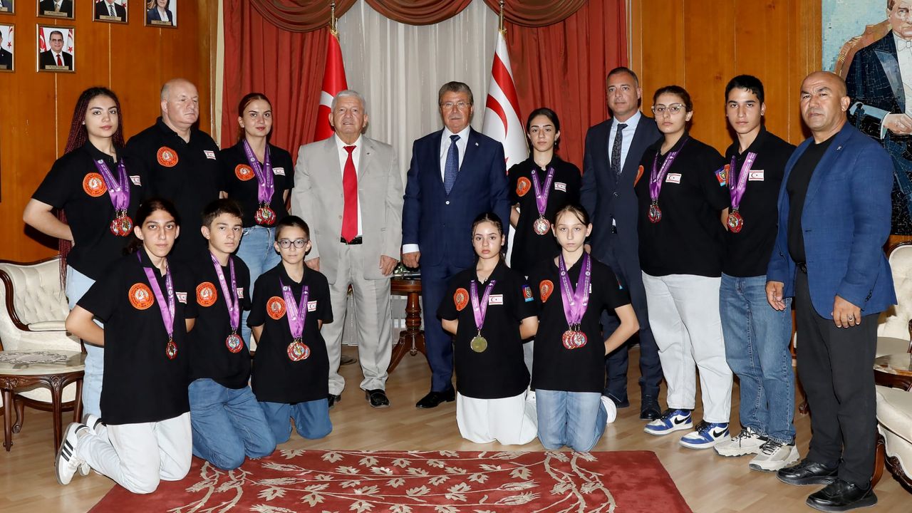Başbakan Üstel, KKTC Taekwondo Milli Takımını kabul etti