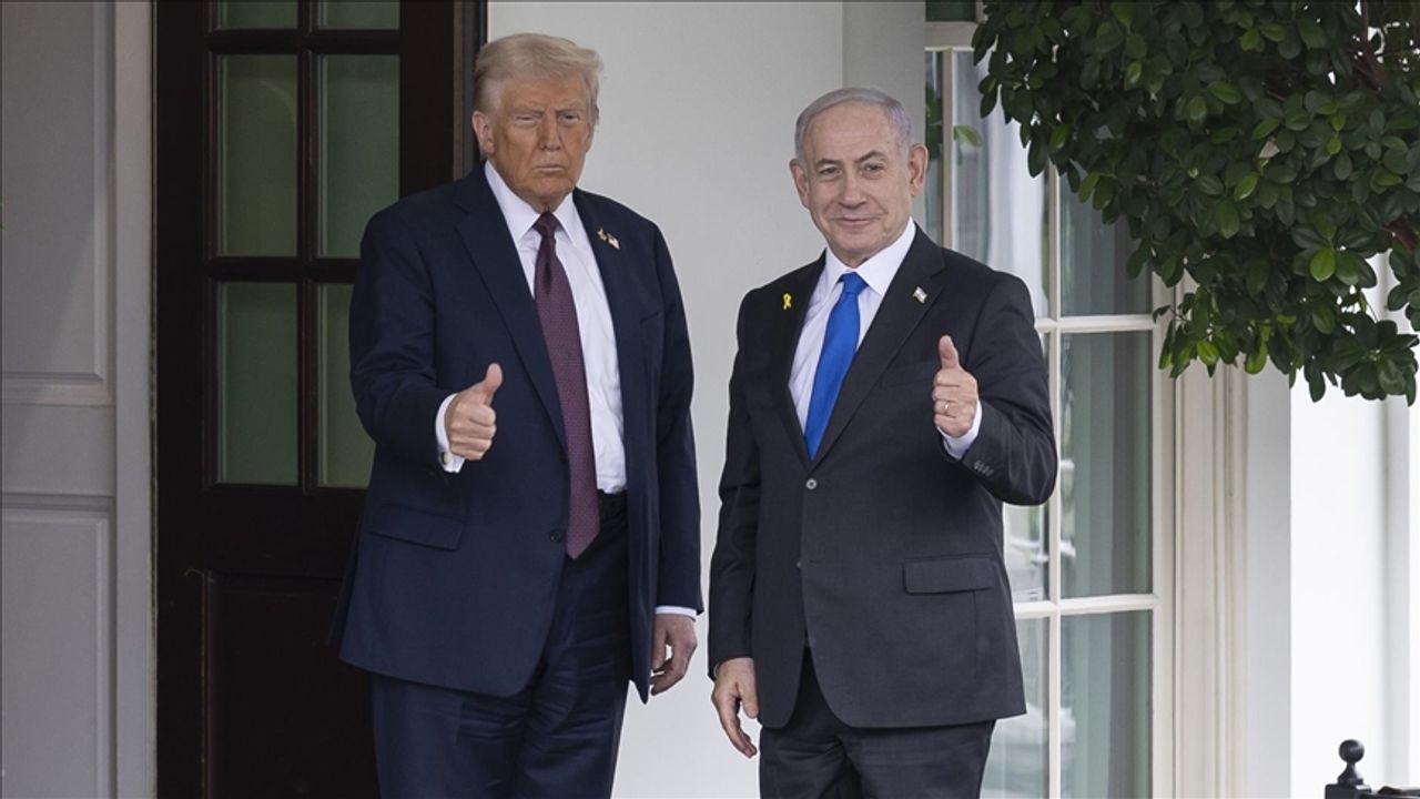 Trump, Netanyahu'yu Beyaz Saray'da kabul etti