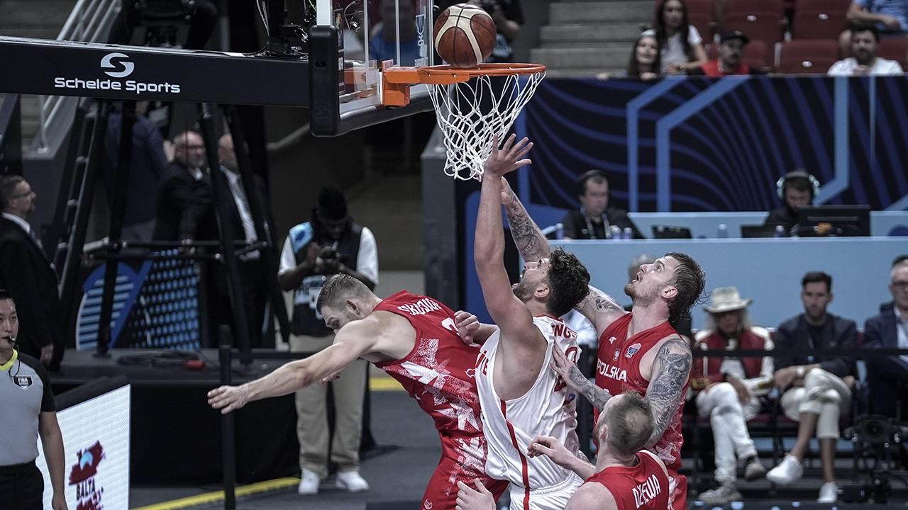 24 yıl sonra bir ilk: 12 Dev Adam yarı finalde