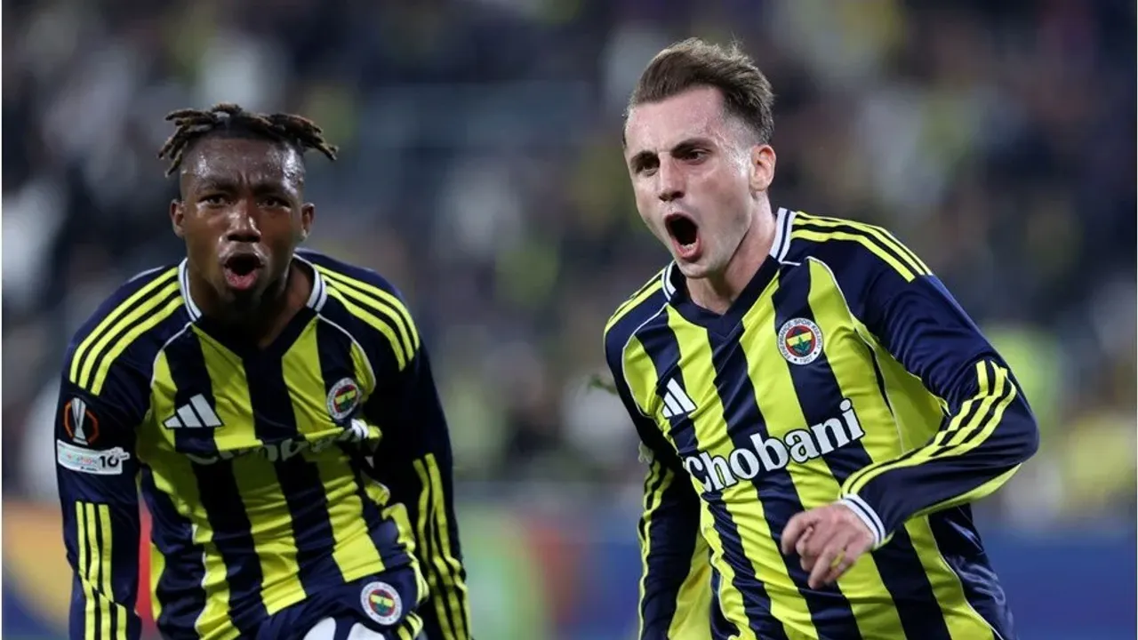 Kadıköy'de Kerem Aktürkoğlu'nun gecesi