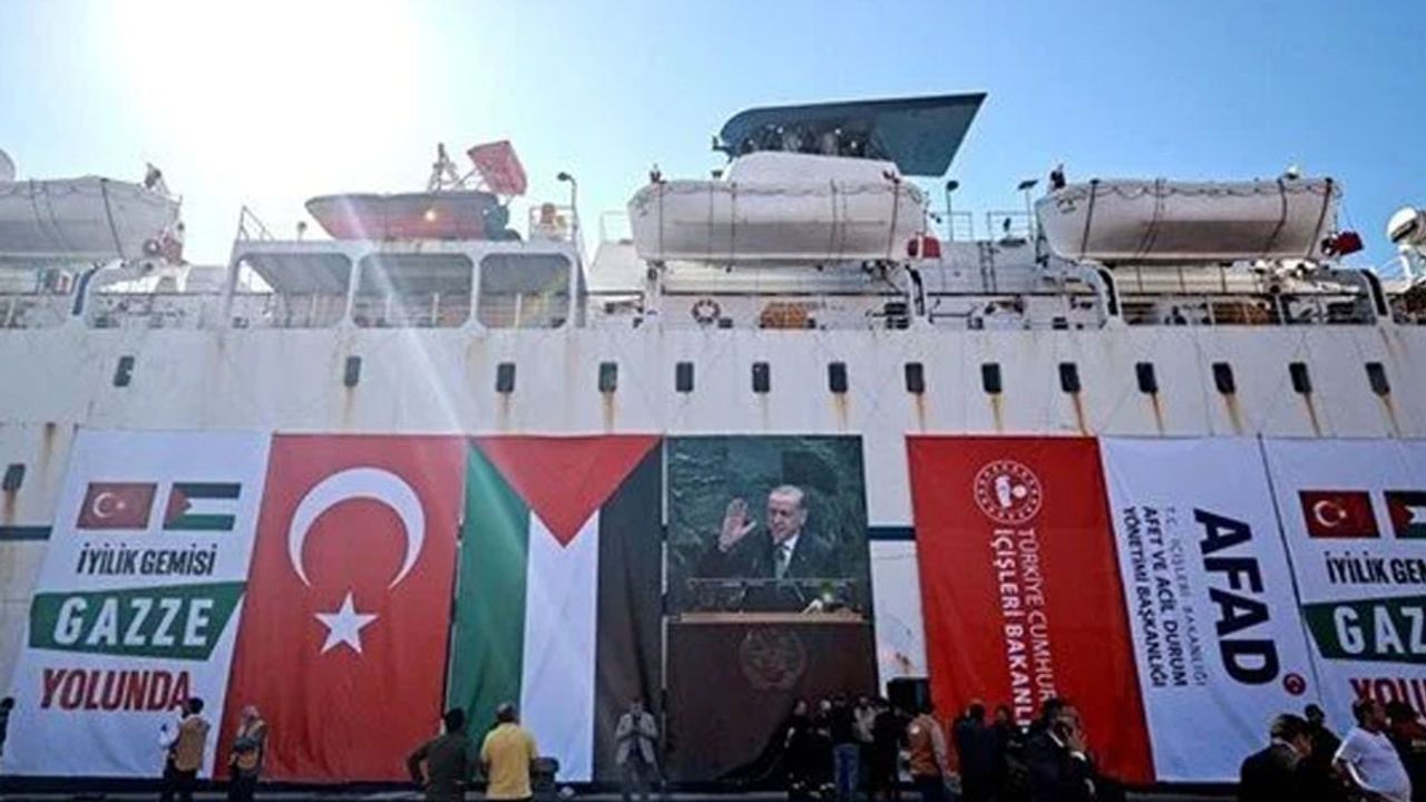 İyilik Gemisi Gazze'ye gidiyor
