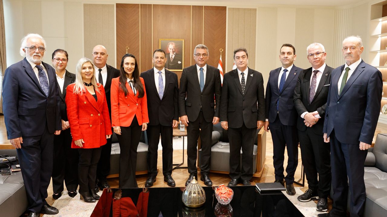 Cumhurbaşkanı Erhürman, Kıbrıs Üniversiteler Birliği heyetini kabul etti