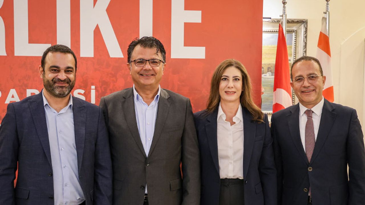 CTP’nin genel başkan adayları Girnelilerle buluştu