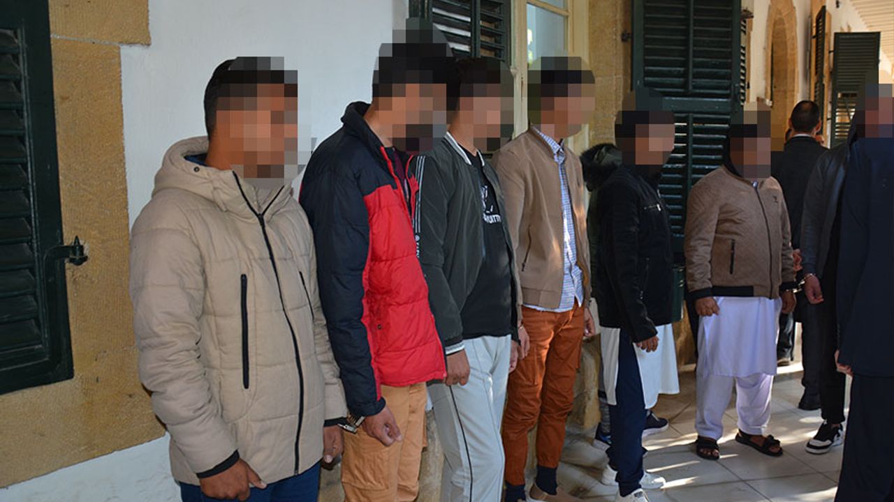 Ercan'da sahte ön izin belgesi gösterdiler!