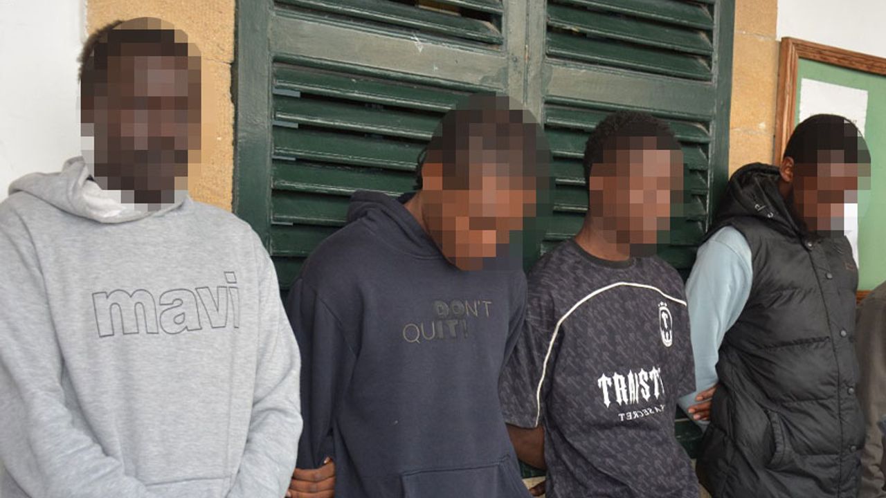 Kaçaklar mahkemede... 2021 Yılından beri ülkede ikamet izinsiz olan var!