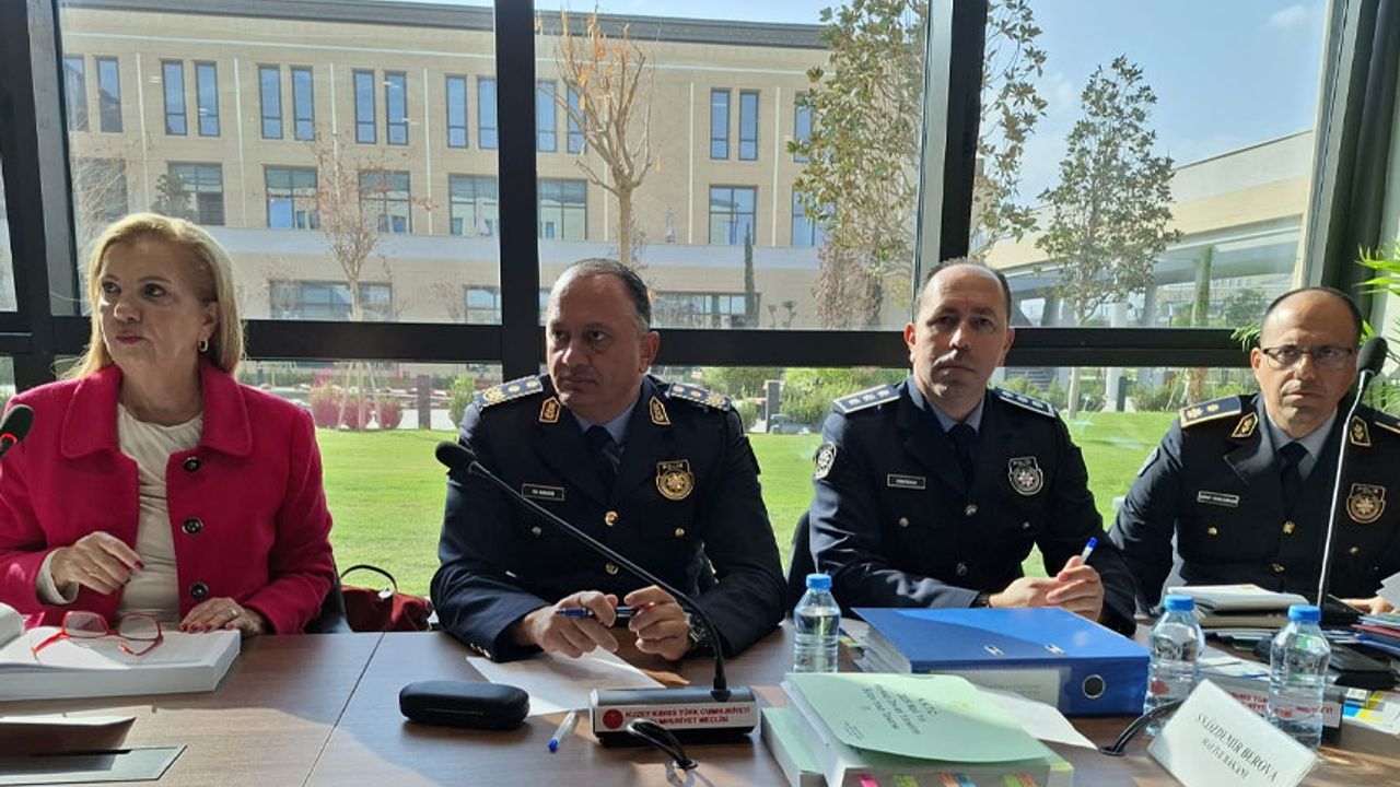 Proračuna Policijske generalne uprave in Poveljstva varnostnih sil soglasno sprejeta