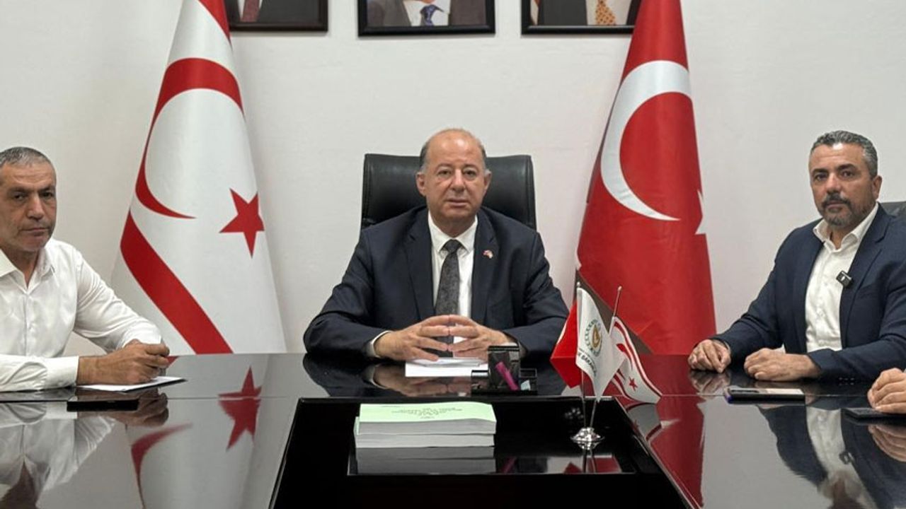 Dinçyürek: Sağlık çalışanları yalnız değildir