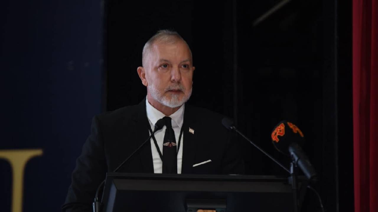 Akpınar’dan Öğretmenler Günü mesajı