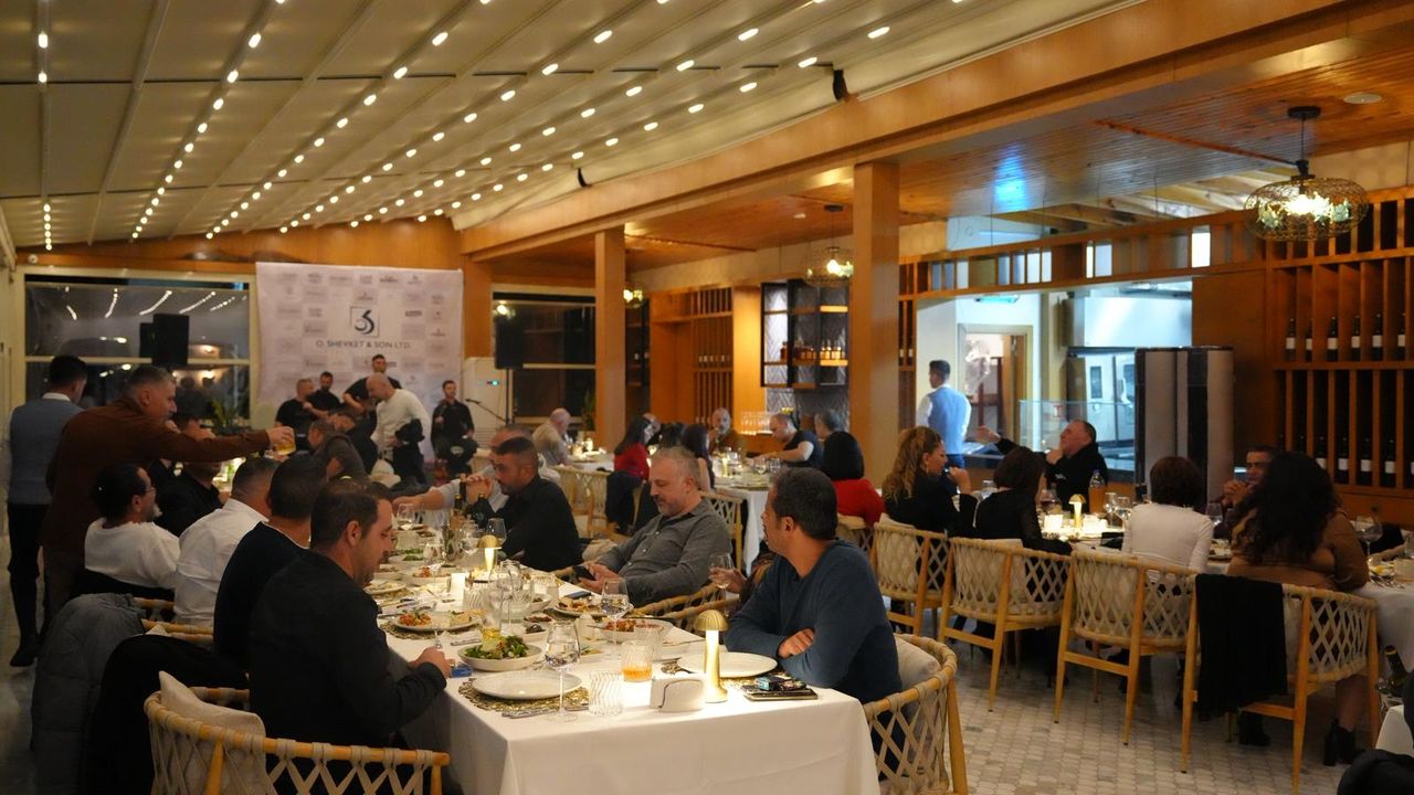 Orhan Shevket & Son Ltd.’den Balcony Restaurant’ta Özel Akşam Yemeği