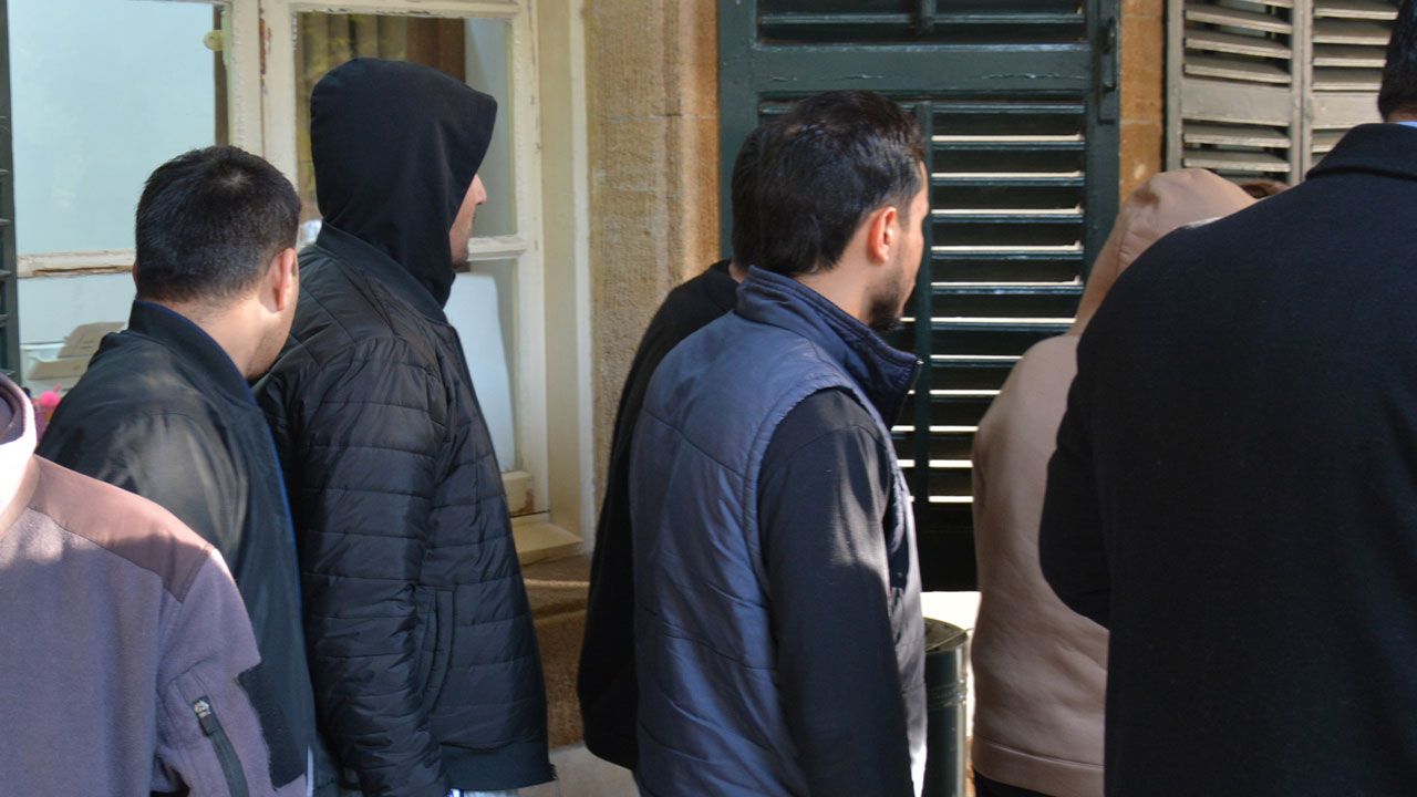 Lefkoşa’daki Sahte Evrak ve İkamet İzni Soruşturmasında 8 Zanlı Mahkemeye Çıkarıldı