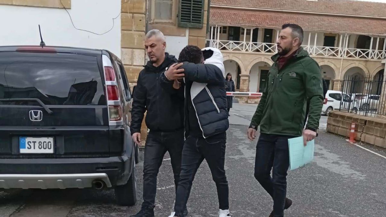 Ülkeye uyuşturucu ile geldi, Pamir'e yakalandı!