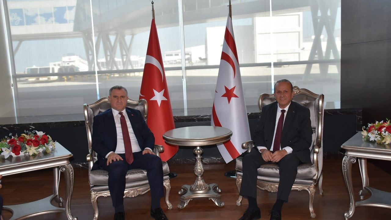 Ataoğlu, Osman Aşkın Bak’a gençlik ve spora verdiği destekten dolayı teşekkür etti