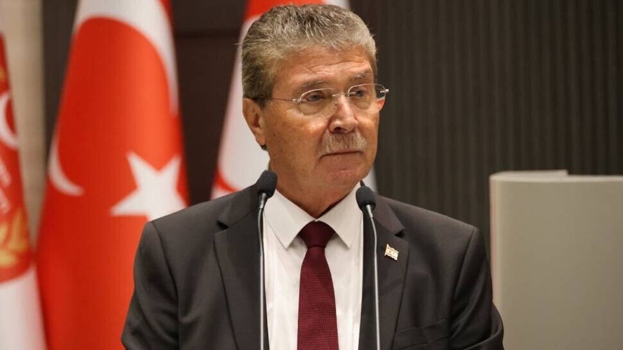 Üstel: Türkiye Kıbrıs Türkünün güvenliği için yanımızda