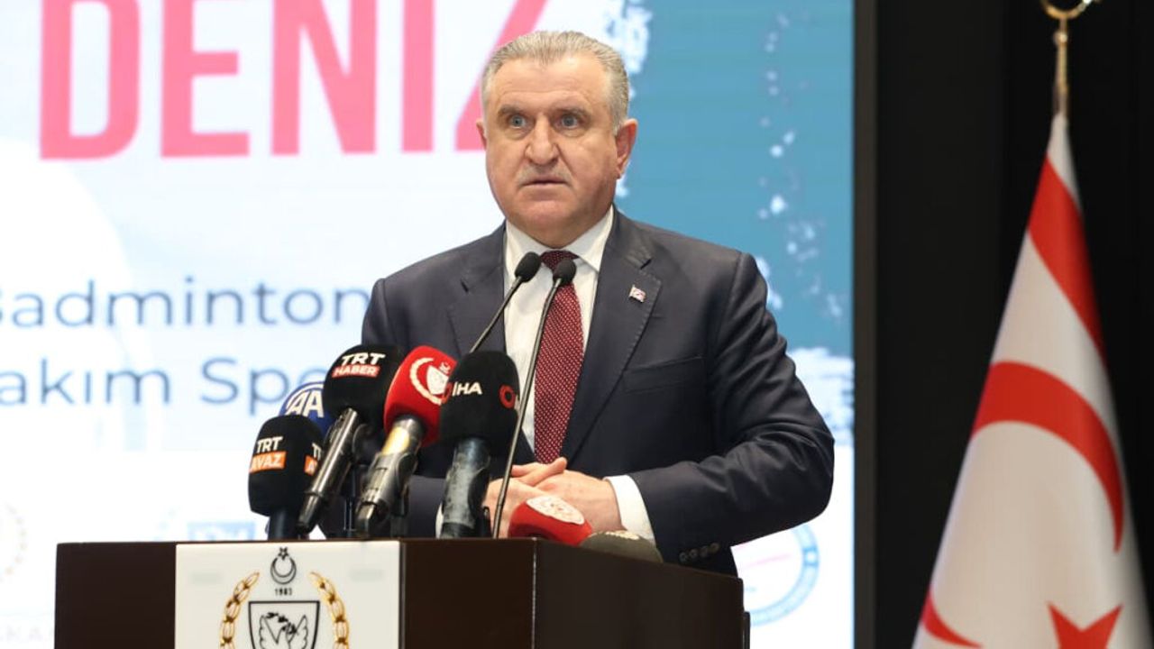 Türkiye Gençlik ve Spor Bakanı Osman Aşkın Bak: Spora ambargo konulmasına karşıyız