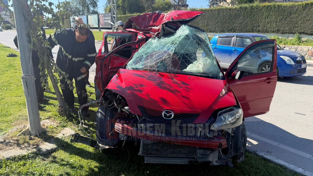 Lefkoşa’da trafik kazası: 26 Yaşındaki sürücü hayatını kaybetti