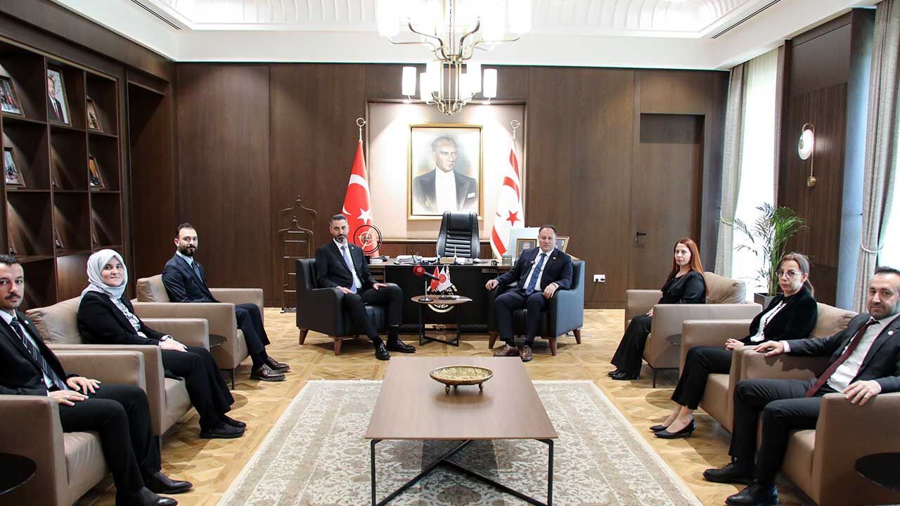 Öztürkler: UID’ın uluslararası ve diplomatik alandaki çalışmalarını takdirle takip ediyoruz