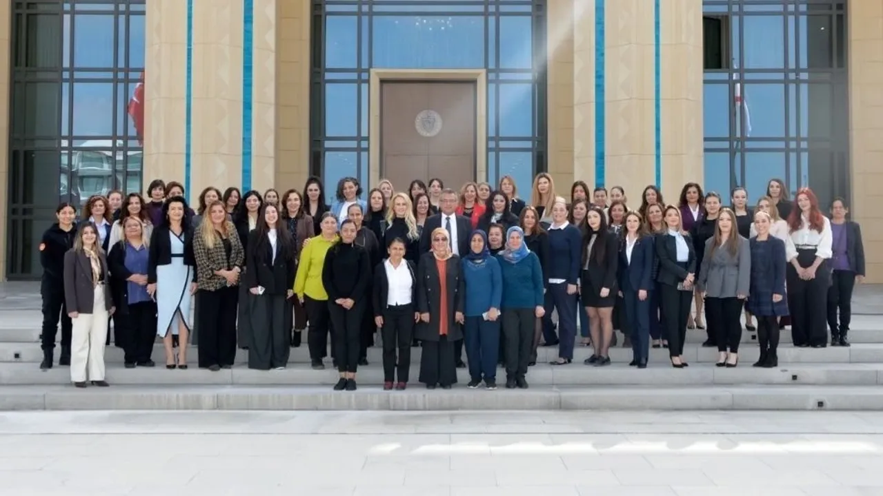 Erhürman'ın 8 Mart mesajı: Savaşın ve krizlerin en ağır bedelini kadınlar ödüyor