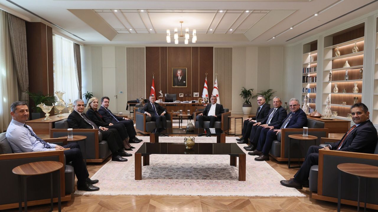 Cumhurbaşkanı Erhürman, Bankalar Birliği heyetini kabul etti