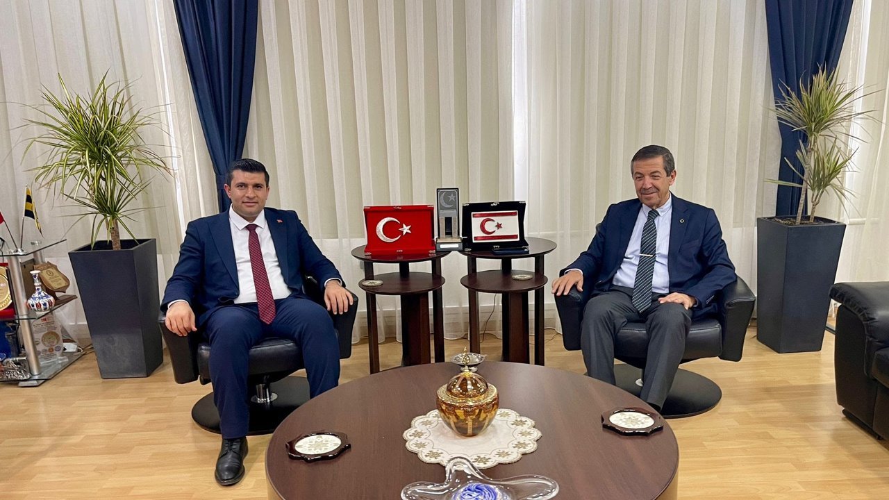 Dışişleri Bakanı Ertuğruloğlu, TÜRKGEF Başkanı Bayduz’u kabul etti