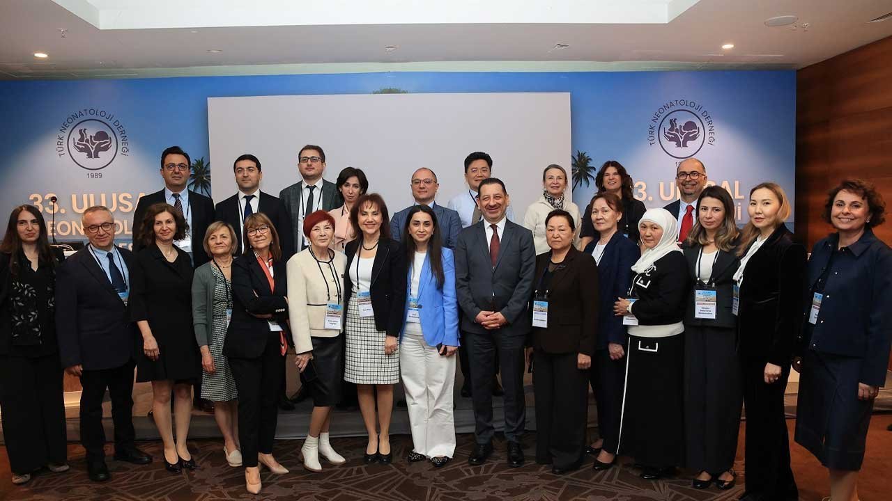 DAÜ Tıp Fakültesı Dekanı Güzoğlu, 33. Ulusal Neonatoloji Kongresi’nde KKTC’yi temsil etti