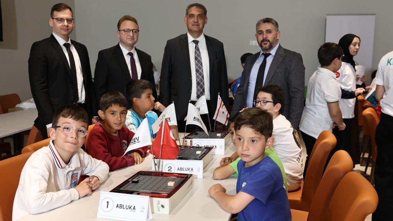 KKTC’de genç zihinler yarıştı: 3. Akıl ve Zeka Oyunları Turnuvası heyecanı