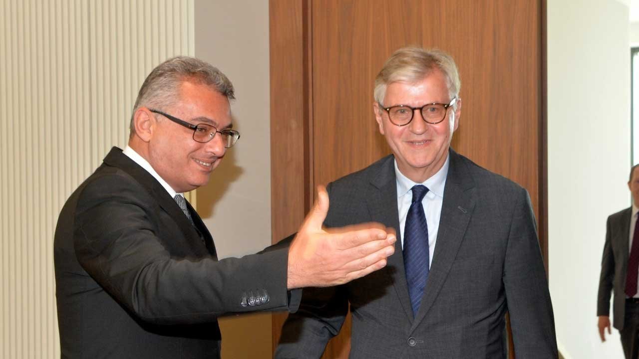 Erhürman, BM Yetkilisi Lacroix ile Görüştü