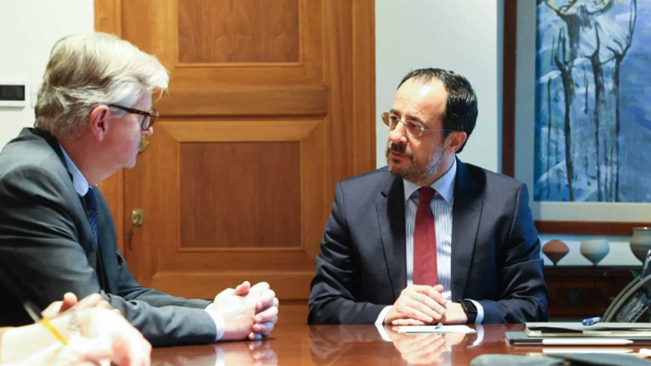 Hristodulidis, Lacroix ile görüştü