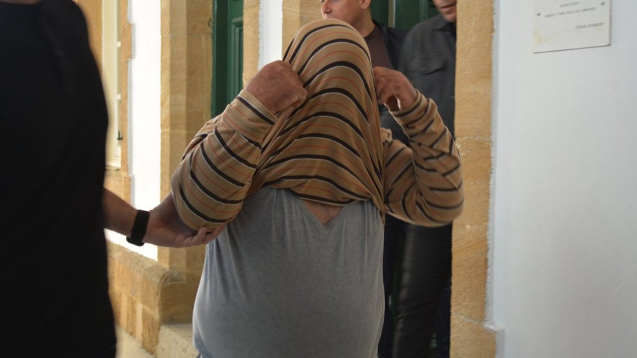 Otostop Kabusa Döndü: Genç Kadın Araçtan Atlayarak Kurtuldu