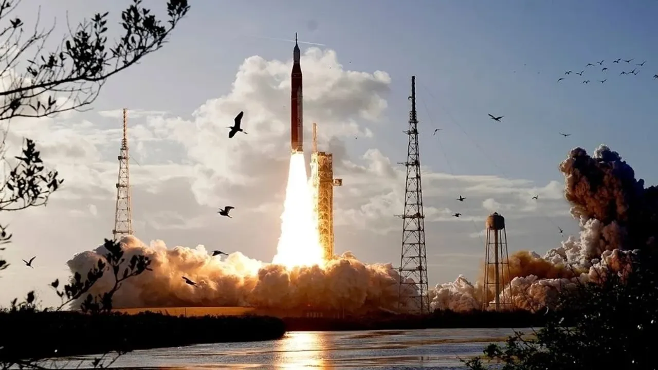 Kritik aşama geçildi: Artemis, Ay'ın uzak tarafına yaklaşıyor