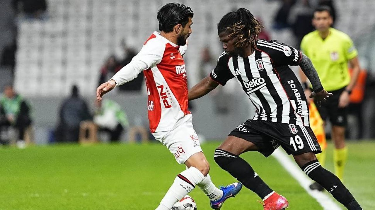 Dolmabahçe'de sessiz gece...