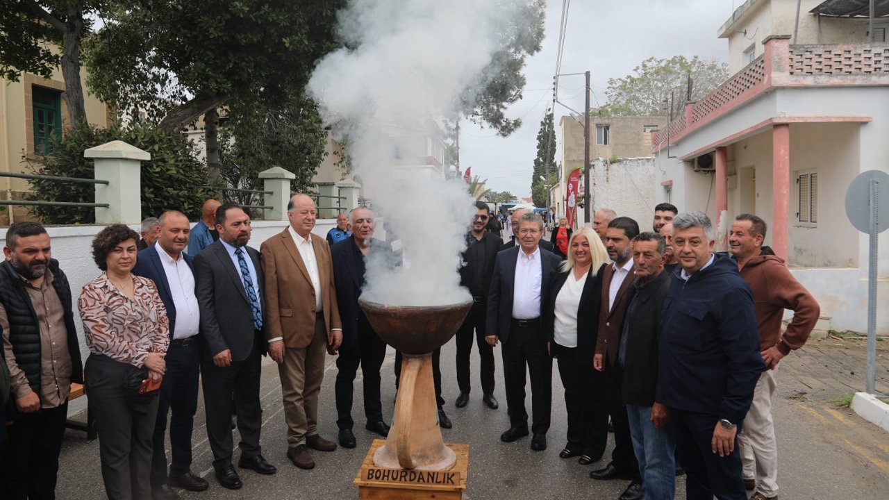 Üstel Büyükkonuk'ta vurguladı: Kültürüne sahip çıkan halklar ayakta kalır