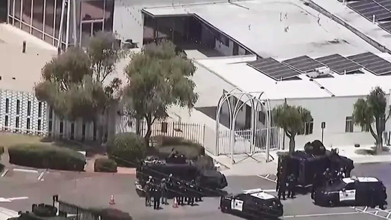 ABD'de camiye silahlı saldırı: 3 ölü!