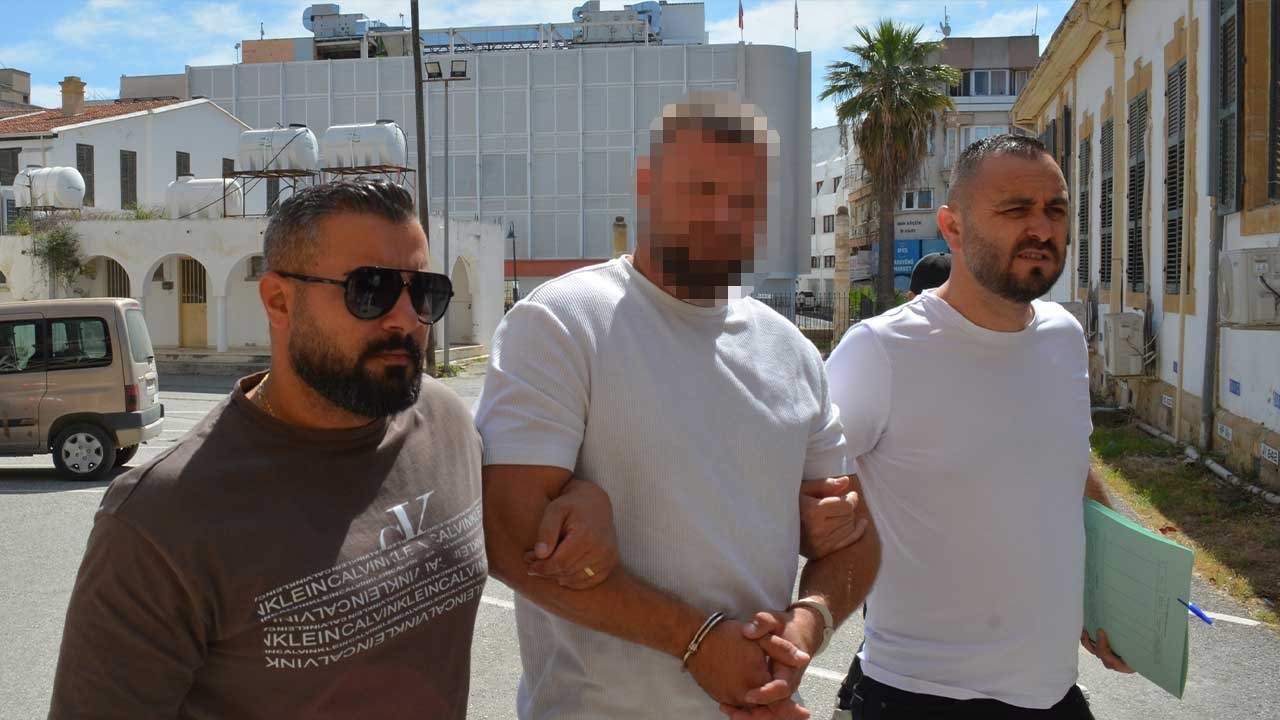 4 Kilo Uyuşturucu Taşıdığı Ortaya Çıktı: Mahkemeden 7 Gün Kararı