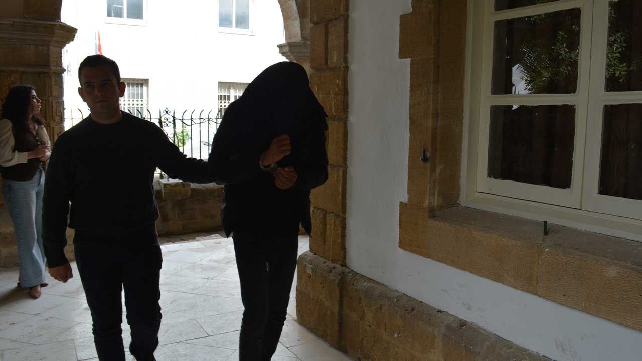 Lefkoşa'da mide bulandıran olay... 14 Yaşındaki çocuğa...