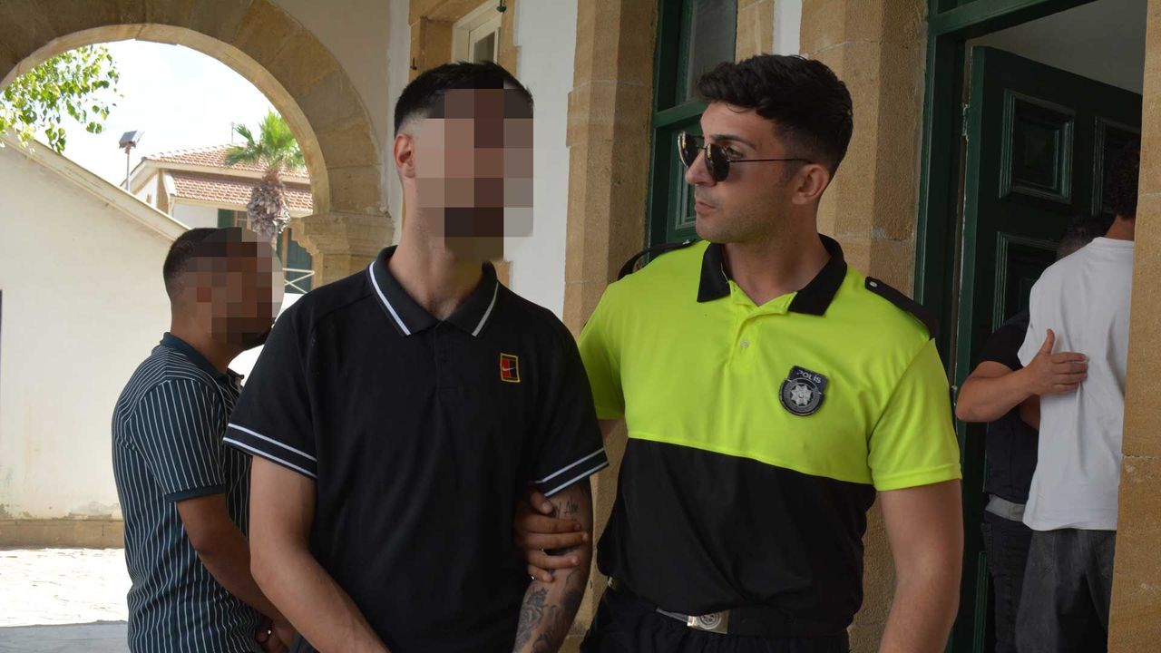 Ehliyetsiz, Alkollü ve Öfkeli: 11 Açık Dosyası Bulunan Zanlı Tutuklandı
