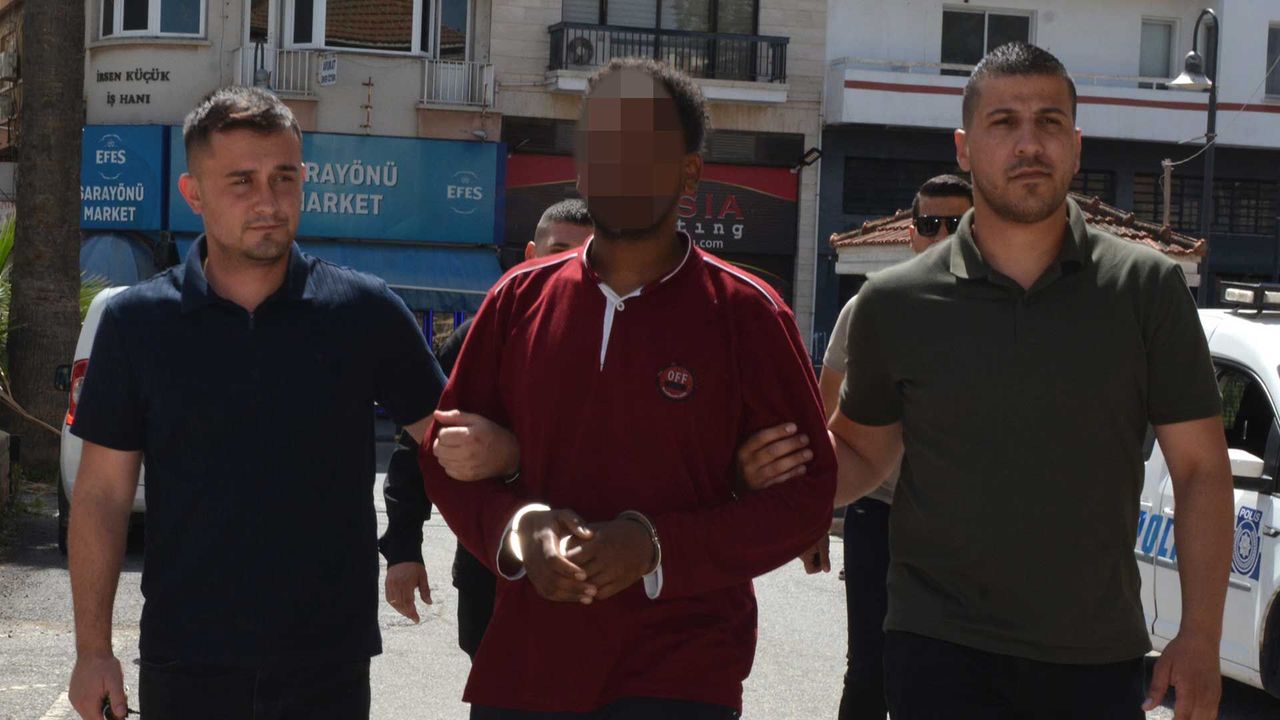 Ev Arkadaşını Bıçakladı: “Çok Konuşuyordu” Savunması