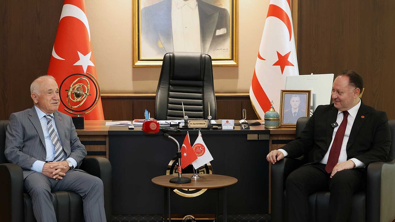 Öztürkler: Rumlar milli gelirini refah yerine silaha harcıyor
