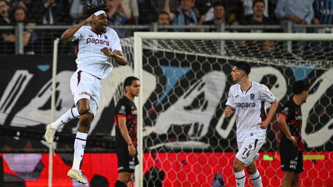 Fırtına'dan geri dönüş: Ernest Muçi Trabzonspor'u uzatmalarda finale taşıdı