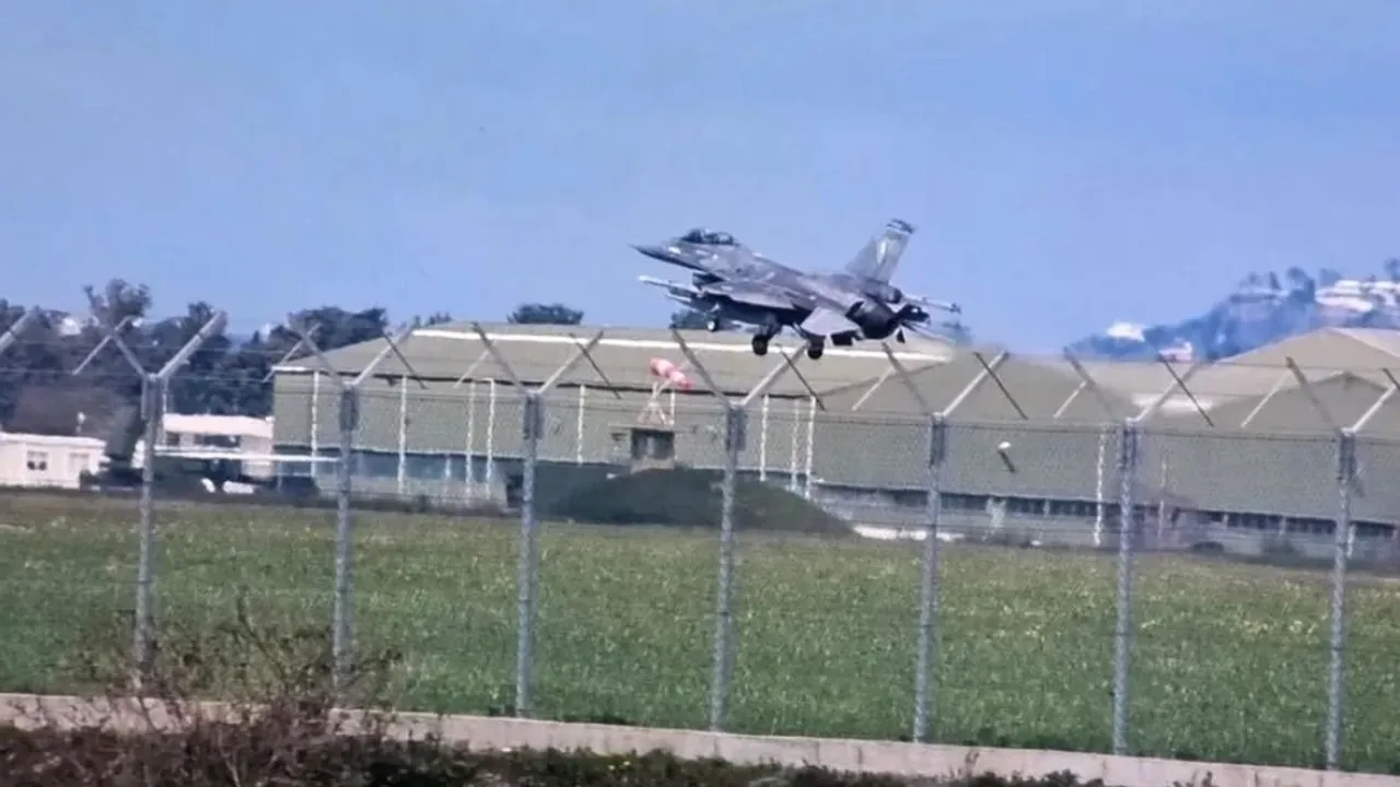 Yunanistan F-16’larını dönüşümlü olarak Güney Kıbrıs’ta tutacak