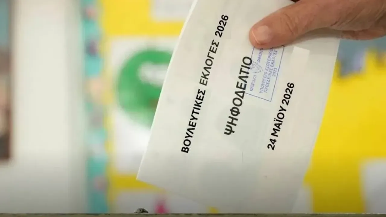 Güney Kıbrıs’ta oy verme işlemi başladı