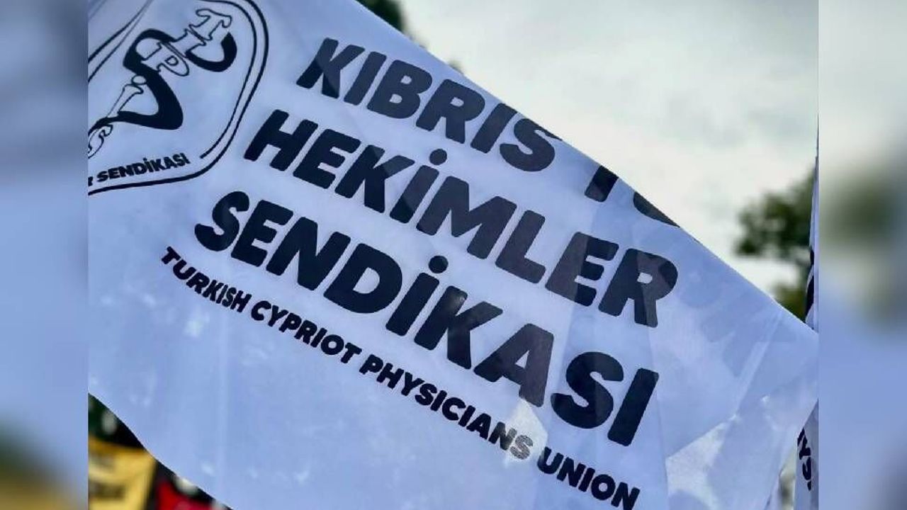 Hekimler Sendikası: Hemşireler artan iş yükü ve ağır çalışma koşullarıyla sağlık hizmetlerini sürdürüyor
