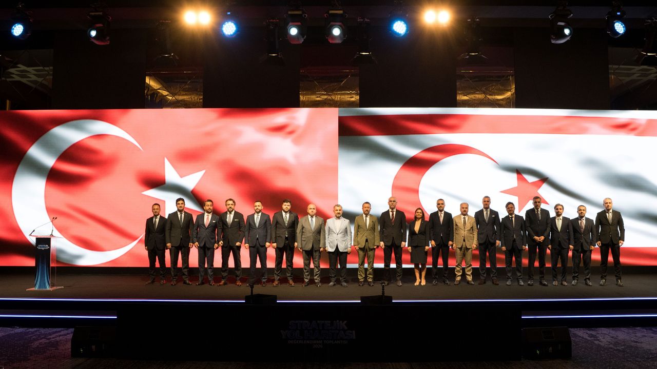 Türk Telekom KKTC'de "Stratejik Yol Haritası Değerlendirme Toplantısı" düzenledi