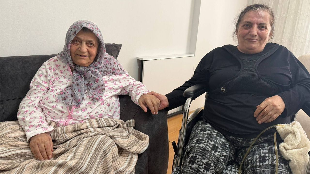30 yıllık hasret sona erdi: Ayşe Teyze annesiyle yıllar sonra kavuştu