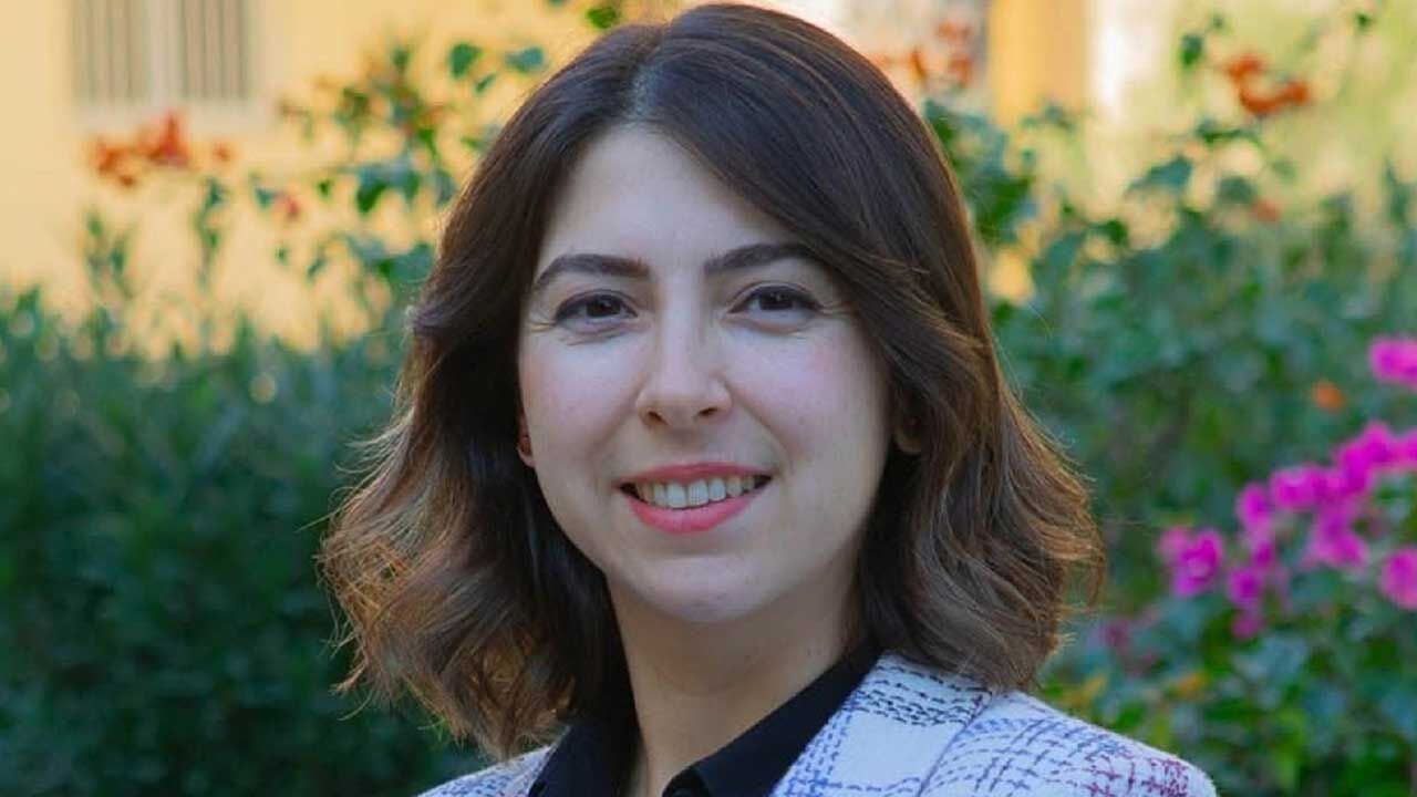 DAÜ'de bir ilk: İlk Kıbrıslı Türk beslenme profesörü