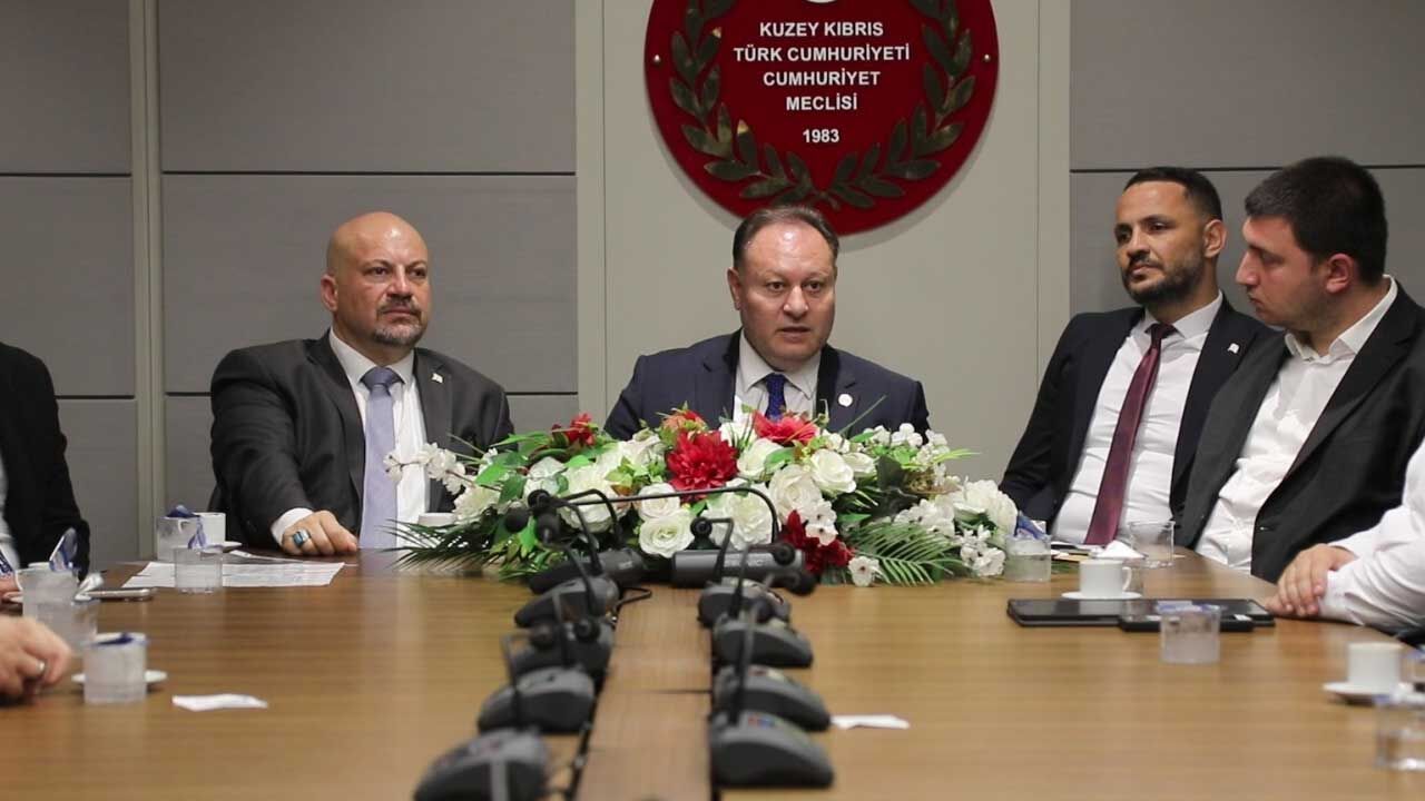 Öztürkler: Gençlerin mesajı net; bizi sadece dinlemeyin, sor