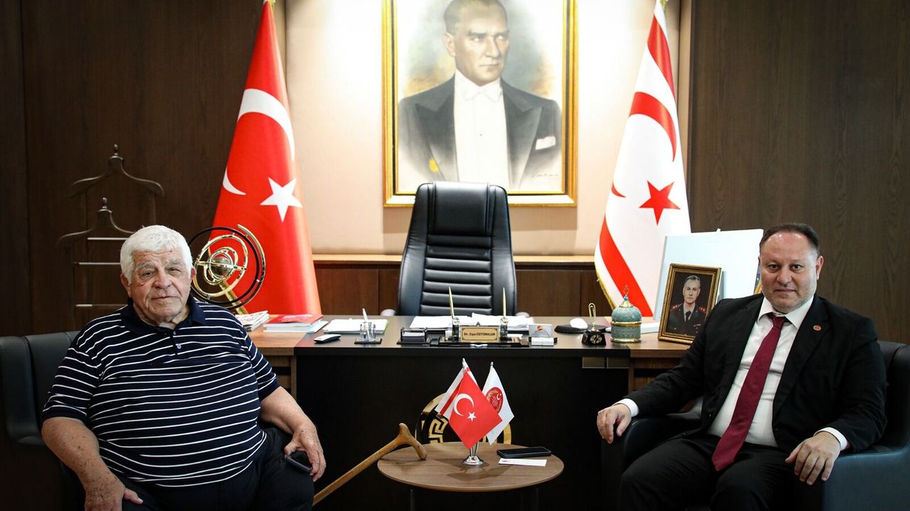 Öztürkler: Tarih alanındaki çalışmaların kurumsal bir çatı altında yürütülmesi ülkeye önemli katkılar sağlayacaktır