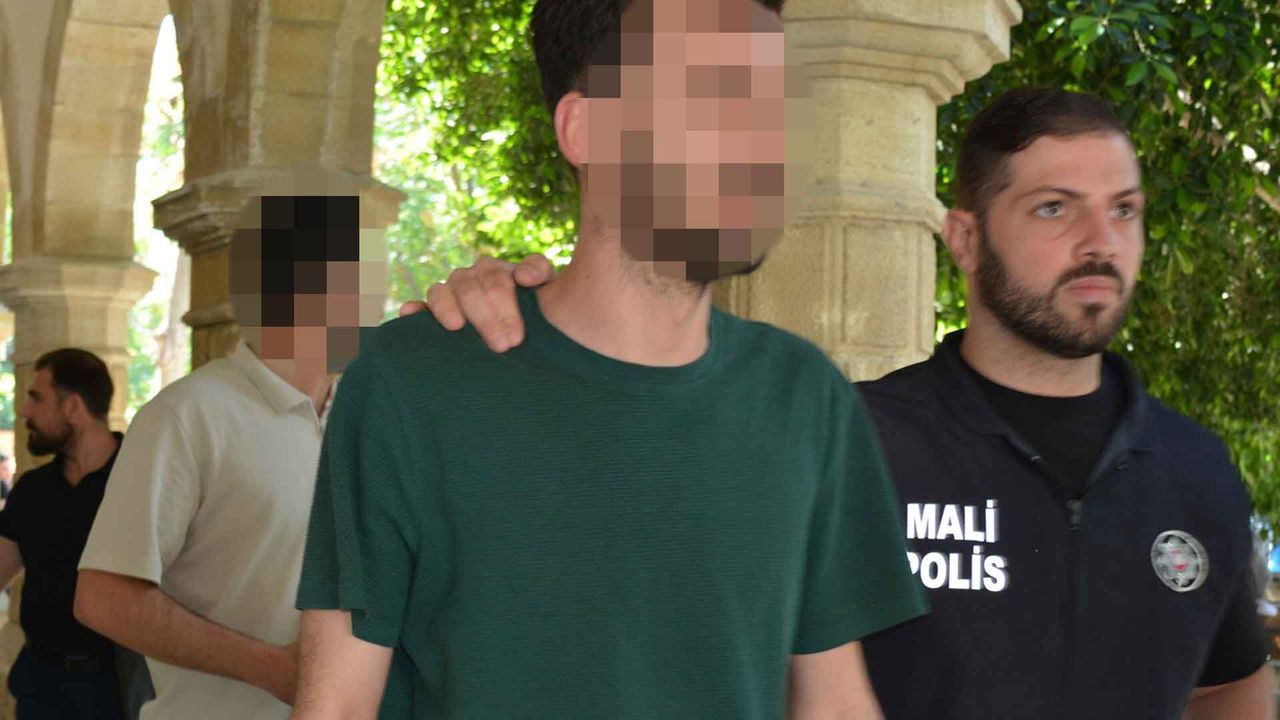 Lefkoşa’da 5,7 milyon TL’lik sahte sigorta vurgunu: İki zanlıya 2 gün tutukluluk