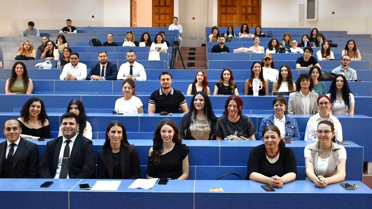 “TOLES Mezunlar Zirvesi” DAÜ’de yapıldı