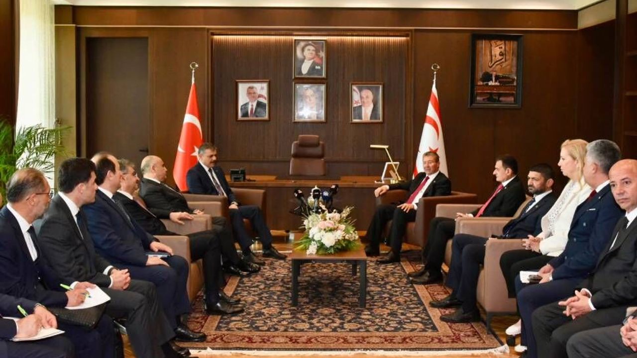 Başbakan Üstel, Türkiye İçişleri Bakanı Çiftçi’yi 