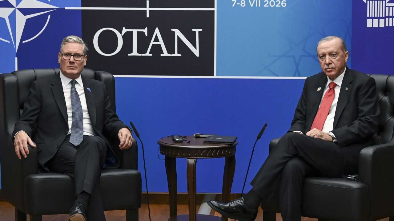 Erdoğan, Starmer ile görüştü